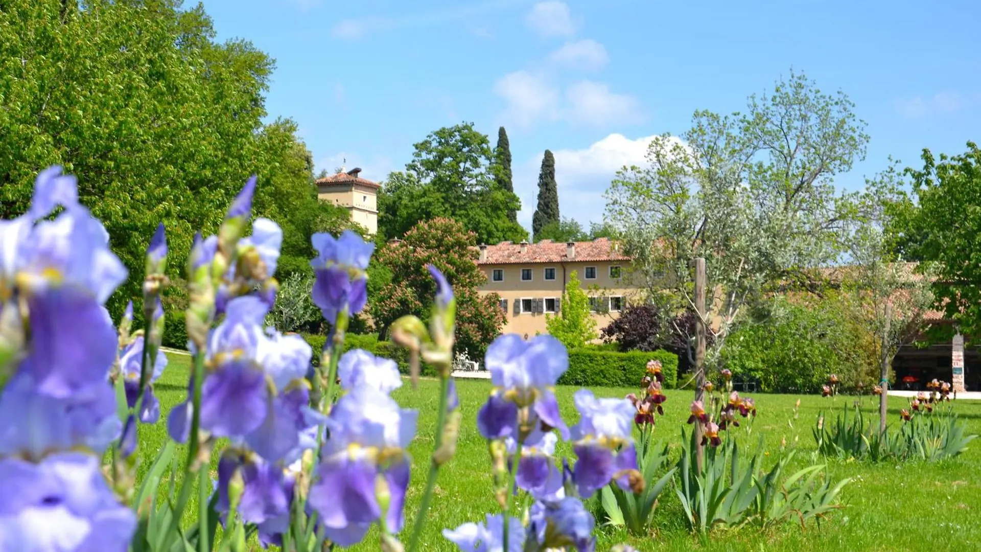 La Foresteria Serego Alighieri SantʼAmbrogio di Valpolicella مزرعة للإقامة