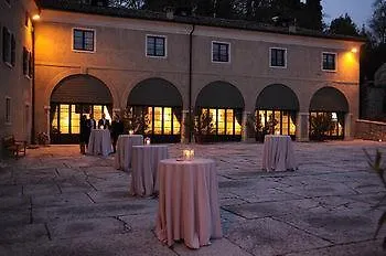 مزرعة للإقامة La Foresteria Serego Alighieri SantʼAmbrogio di Valpolicella إيطاليا