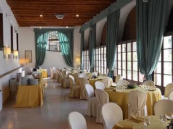 La Foresteria Serego Alighieri SantʼAmbrogio di Valpolicella 0*,
