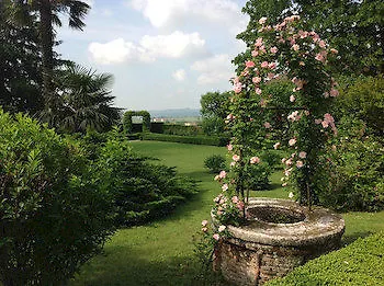 مزرعة للإقامة La Foresteria Serego Alighieri SantʼAmbrogio di Valpolicella إيطاليا